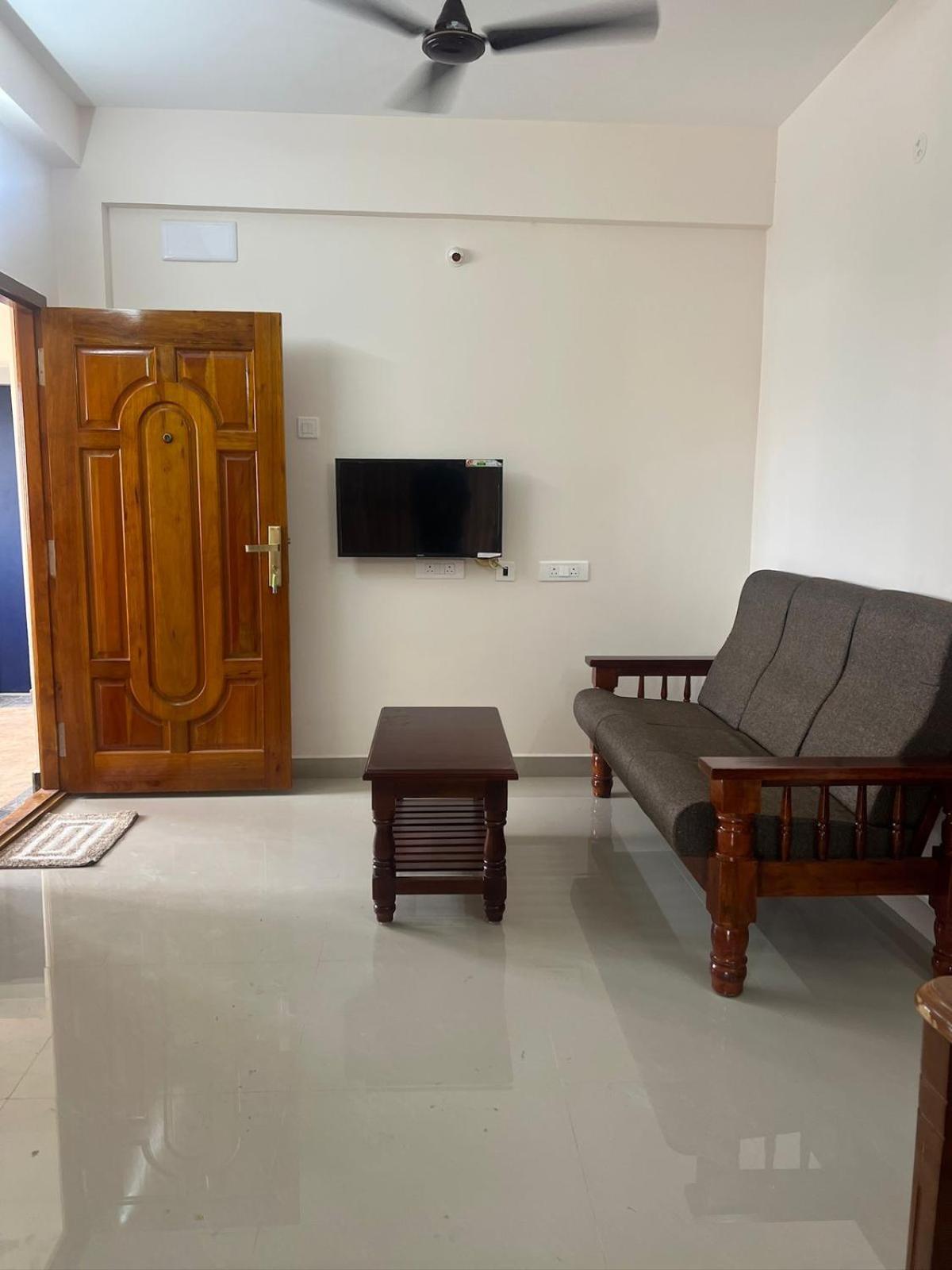 Aishwaryam Service Apartment Chennai Dış mekan fotoğraf